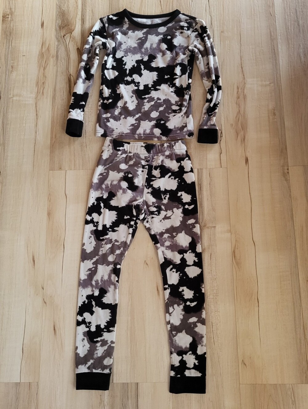 Cat & Jack Black, Gray & White Camo Velvety Soft Pjs Sizs 8Y